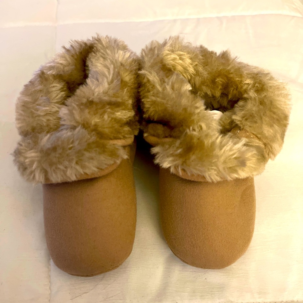 Surprize by Stride Rite tan booties Infant size 12-18 months